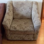 Кресло без чехла - вид спереди